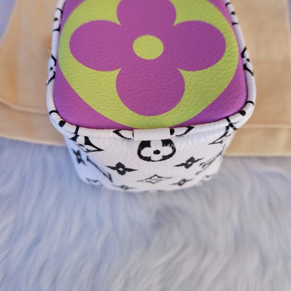 Monogram Giant Cube - Picture 9 of 14